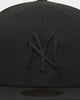 New Era New York Yankees 'Metal Badge' 59FIFTY Fitted Black/Black