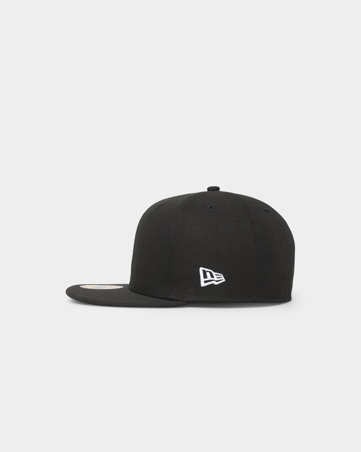 New Era Black 59FIFTY Fitted Black/White | Culture Kings US