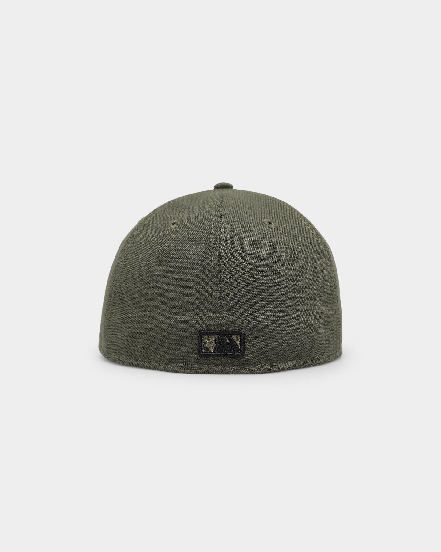 7-5/8 Olive Box Logo Mesh Back New Era® Supreme Box Logo Mesh Back New Era (SS23) - $50