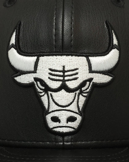 New Era Chicago Bulls 'Core PU Leather' 59FIFTY Fitted Black/White