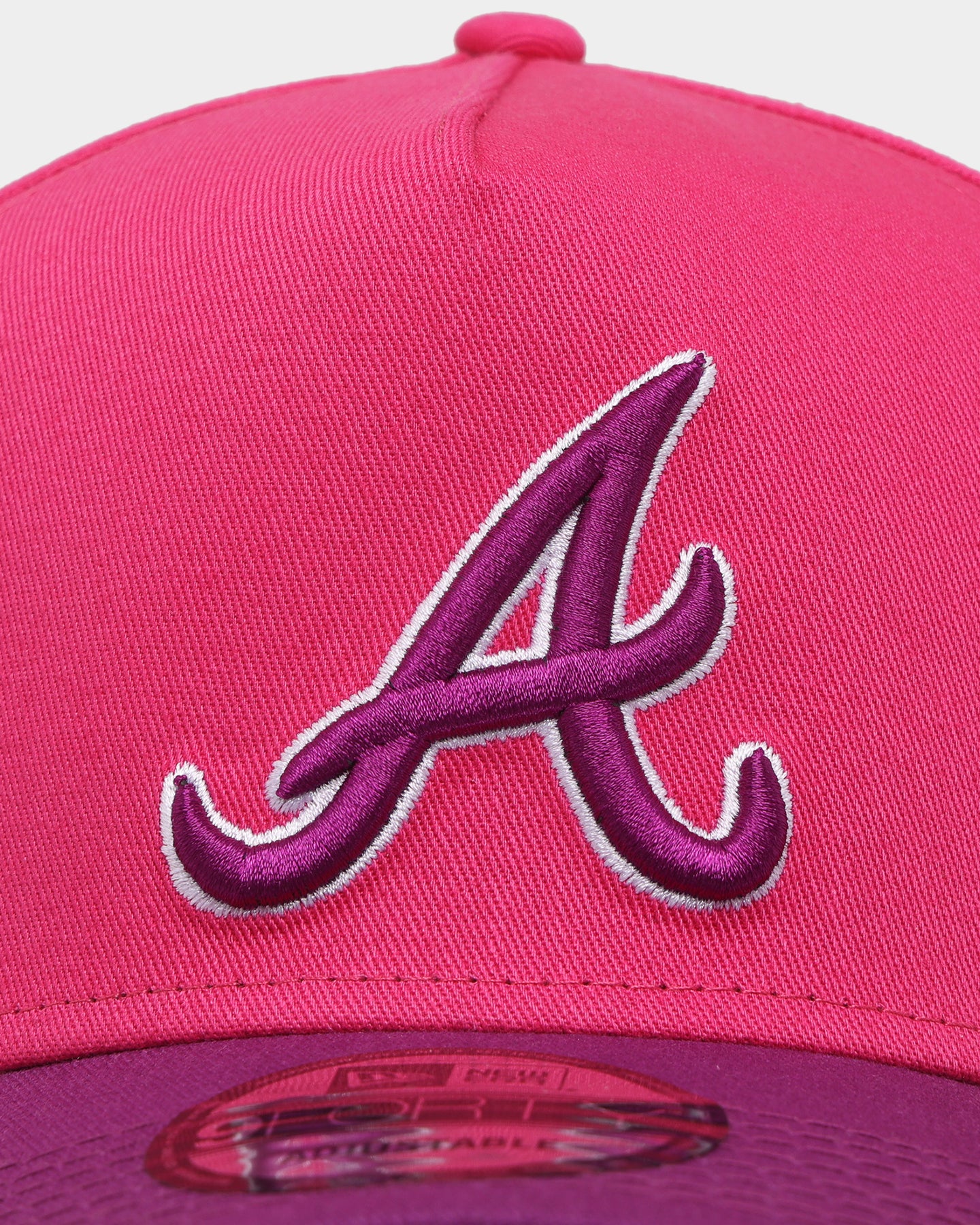 New Era Atlanta Braves 'Strawberry Grape' 9FORTY A-Frame Snapback