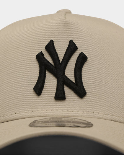 New Era New York Yankees 'World Series' 9FORTY A-Frame Snapback Light Beige