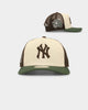 New Era New York Yankees 'Beef & Broccoli' 9FORTY K-Frame Snapback Chrome White