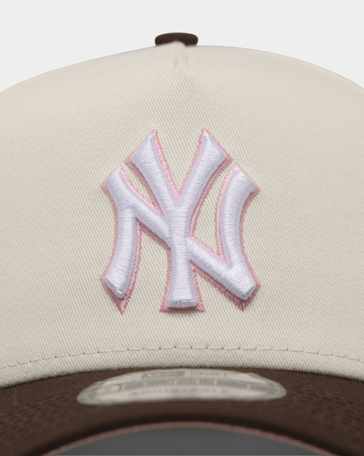 New Era New York Yankees 'Neapolitan Ice Cream' 9FORTY A-Frame