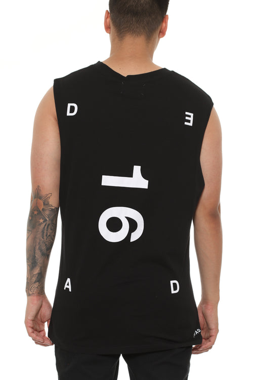 Sixteen Muscle Tee Black