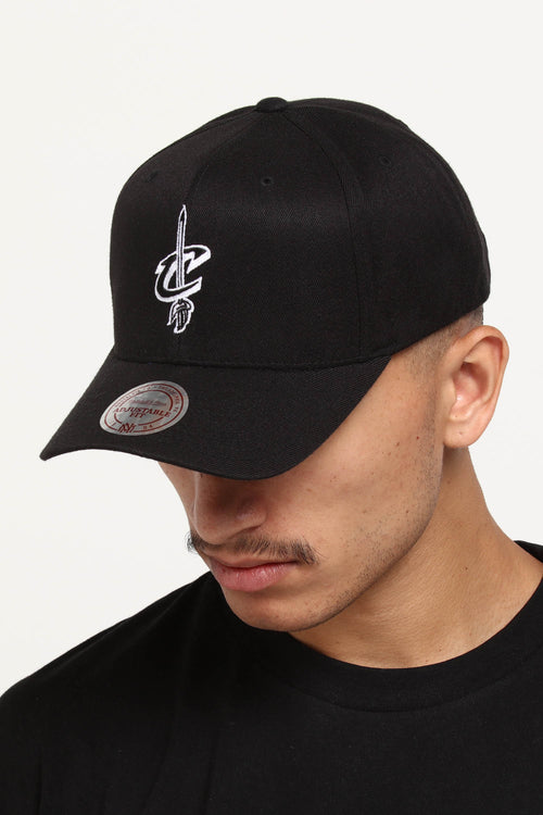 Mitchell & Ness Cavaliers Mini 110 Snapback Black