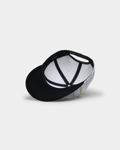 Last Kings Script Pinstripe Snapback Off White/Black