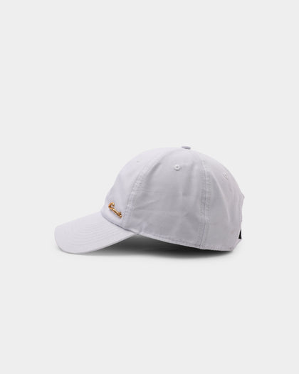 Carré Men's Scripted Metal Badge Classique Strapback White/Gold