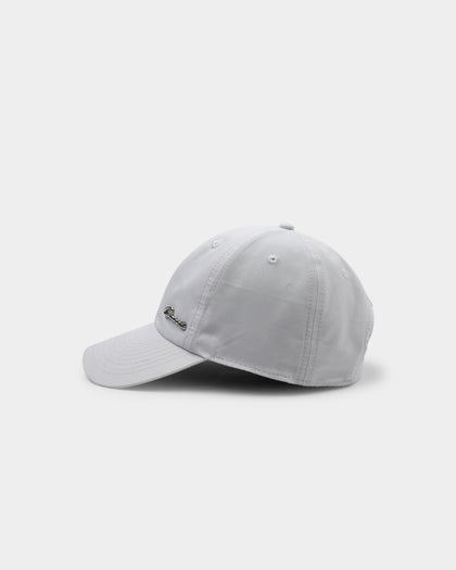 Carré Men's Scripted Metal Badge Classique Strapback White/Silver