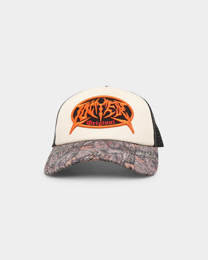 Loiter Metal Badge Trucker Off White/Woodland
