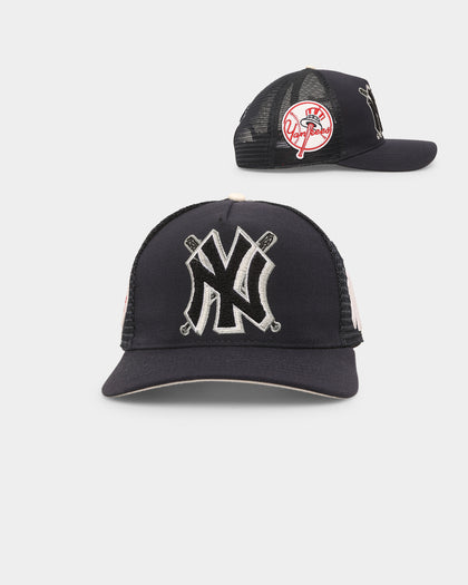 Pro Standard New York Yankees Mash Up Trucker Snapback Navy