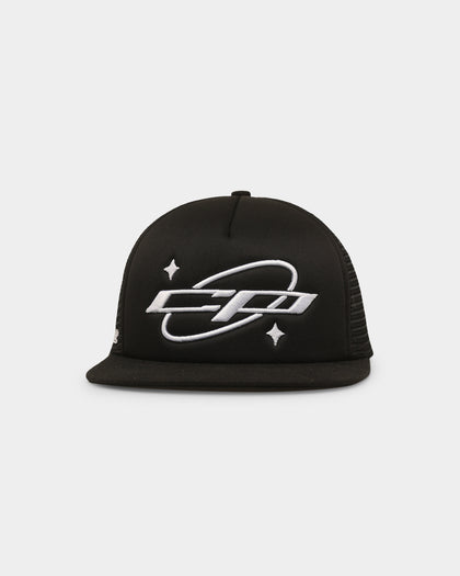 Carré Star Sign Trucker Snapback Black