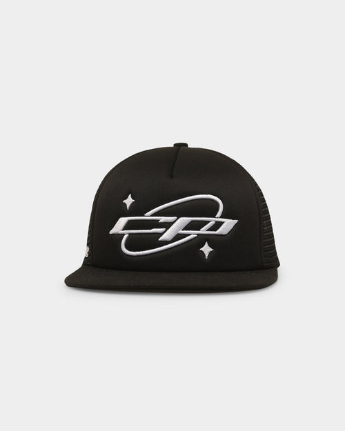 Carré Star Sign Trucker Snapback Black