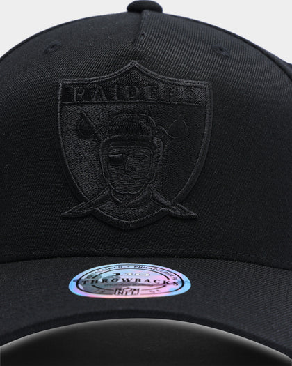 Mitchell & Ness Oakland Raiders 110 Pinch Snapback Black