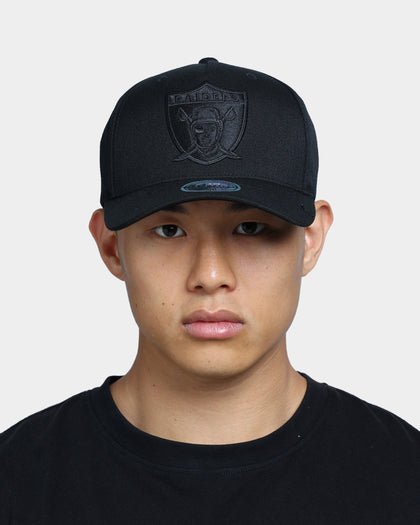 Mitchell & Ness Oakland Raiders 110 Pinch Snapback Black
