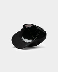 Mitchell & Ness San Antonio Spurs 110 Pinch Snapback Black/Black