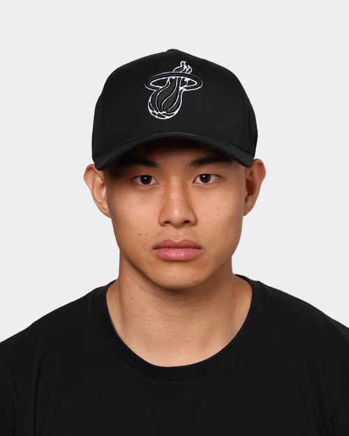 Mitchell & Ness Miami Heat 110 Pinch Snapback Black/White