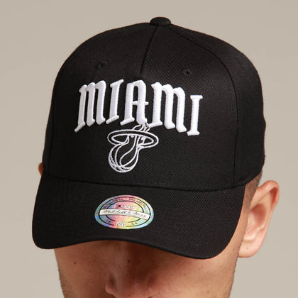Mitchell & Ness Miami Heat City Script 110 Snapback Black
