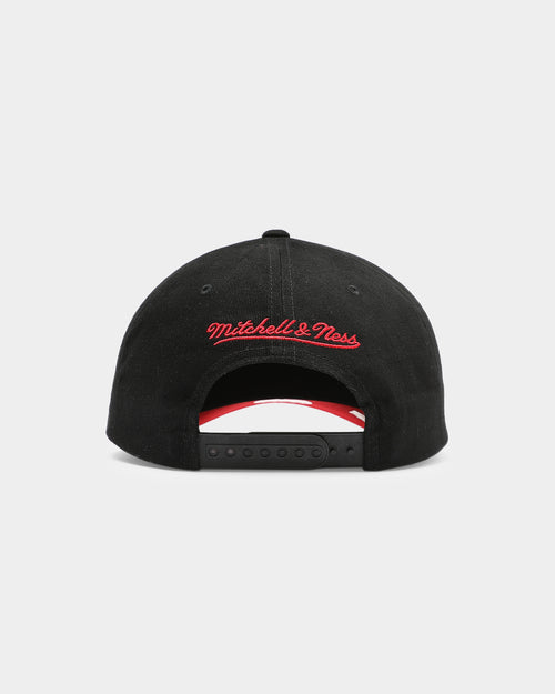 Mitchell & Ness Philadelphia 76ers Hardwood Classics Pro Crown Snapback Black