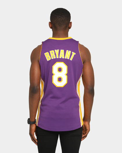 Mitchell & Ness Kobe Bryant #8 '99-'00 Authentic Los Angeles Lakers NBA Jersey Purple