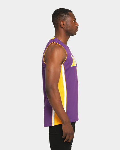 Mitchell & Ness Kobe Bryant #8 '99-'00 Authentic Los Angeles Lakers NBA Jersey Purple