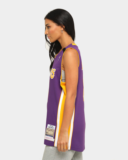 Mitchell & Ness Kobe Bryant #8 '99-'00 Authentic Los Angeles Lakers NBA Jersey Purple
