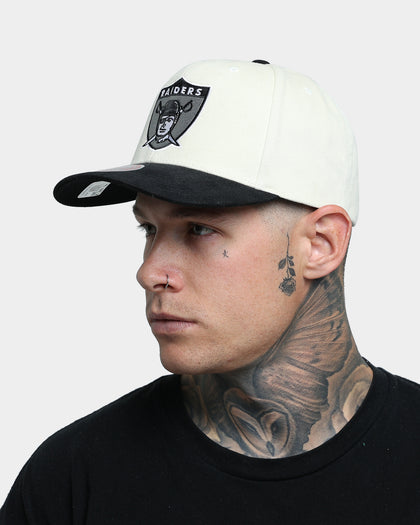Mitchell & Ness Las Vegas Raiders Pro Crown Snapback Off White/Black