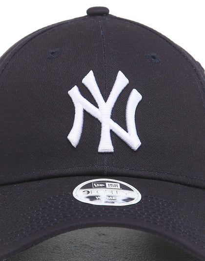 New Era Women's Yankees 9FORTY Strapback Navy/White
