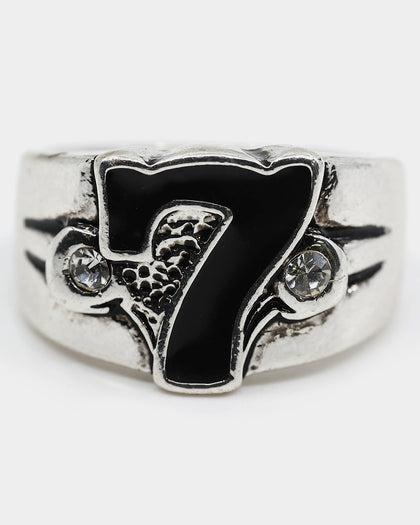 Wild for the Weekend Lucky 7 Ring Silver